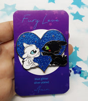 Fury Love Enamel pin blue Glitter azul B GRADE